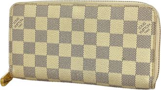 Louis Vuitton White Long Wallet (Bi-Fold) (Pre-Owned)