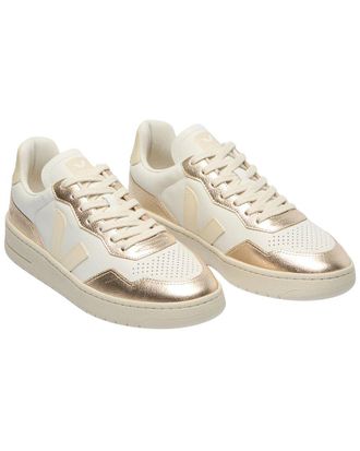 Veja Veja V-90 Leather Sneaker