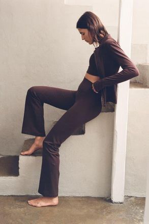 H&M Flared yoga leggings with softmove in Warm Brown at Nordstrom, Size Xx-Small