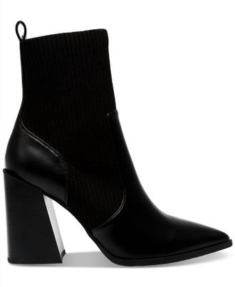 Wildpair Womens Trinity Pointed-Toe Pull-On Knit Dress Booties In Black Smooth