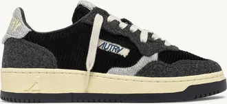 Autry MEDALIST LOW SNEAKERS IN BLACK PHANTOM AND GRAY VELVET
