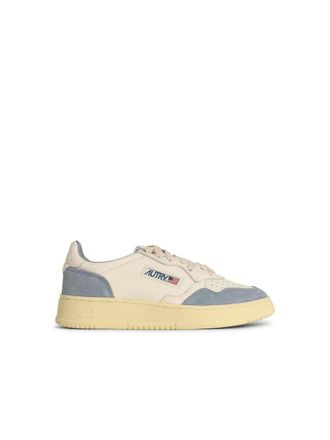 Autry Medalist Low - White Leather And Suede Sneakers In Powder