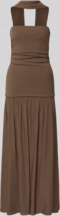 Little Mistress Maxikleid mit tiefem R&uuml;ckenausschnitt in Mittelbraun, Gr&ouml;&szlig;e 34