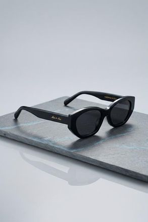 Classicharms Arc Oval Frame Sunglasses in Black at Nordstrom
