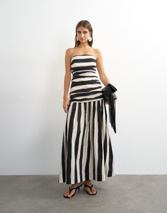 Topshop Vestito lungo a fascia con vita scesa a righe spesse monocromatiche-Nero