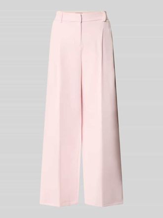 Christian Berg Wide Fit Stoffhose mit B&uuml;gelfalten in Hellrosa, Gr&ouml;&szlig;e 34