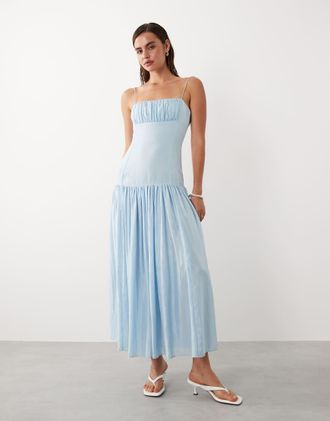 Mango Vestito lungo arricciato con spalline sottili blu pallido