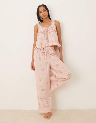 Asos Ditsy - Pigiama con pantaloni e canottiera rosa con bottoni a fiori con volant-Nessun colore