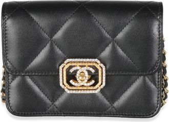 Chanel 2021-2023 CC turn-lock diamond-quilted mini bag - women - Calf Leather - One Size - Black