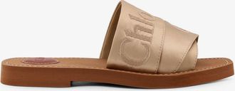 Chloé Sandali Woody in satin con logo ricamato - CHLOE - gender_Woman