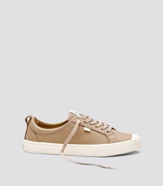 Cariuma Womens Cariuma OCA Low Sneakers Beige Leather Lifestyle Shoes HAWK1237