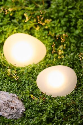 Terrain Solar Pebble Light