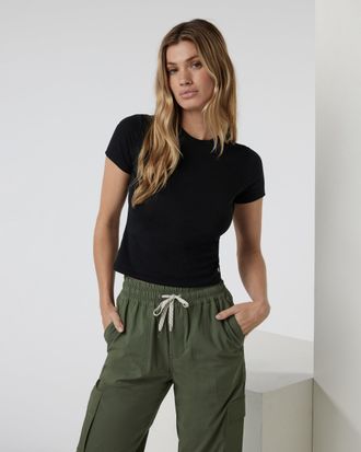 Vuori Clothing Feather Baby T-Shirt | Black | XS, Size Extra Small