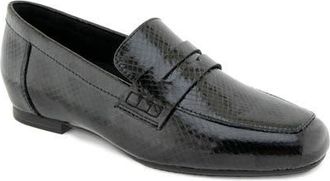 Munro Emily Penny Loafer in Black Leather Snake at Nordstrom, Size 10.5