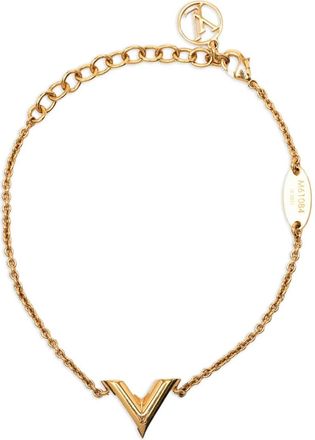 Louis Vuitton 2021 Gold Plated Essential V Bracelet costume bracelet - Goud