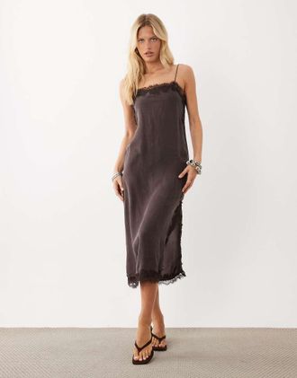 Mango vestito midi con spalline sottili e bordo in pizzo marrone