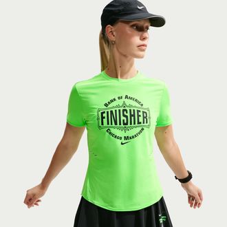 Nike Womens Swift Short-Sleeve Running Top in Green | IO8730-398