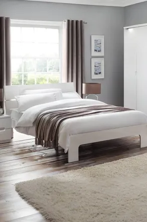 Julian Bowen Manhattan High Gloss Bed in White | Size: King