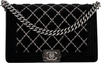 Chanel Boy Old Medium Contrast Stitching Shoulder Bag in Black Velvet
