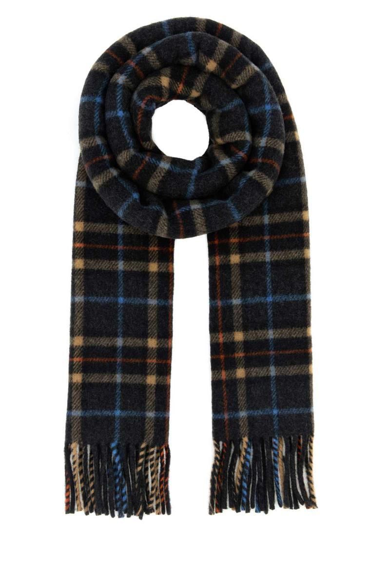 Gold Knitted Scarves: Sale up to −68% Stylight