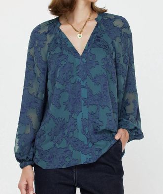 Current Air Shayna Floral Top In Blue