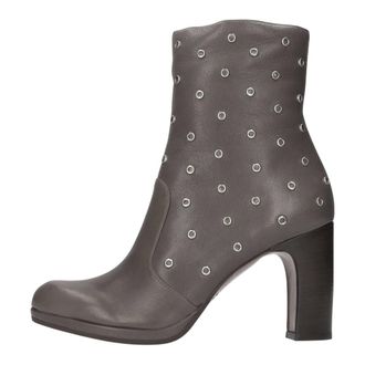 Chie Mihara Botines de Piel con Tachuelas de Ojal - Shoes - Mujer - Gris - 38 EU