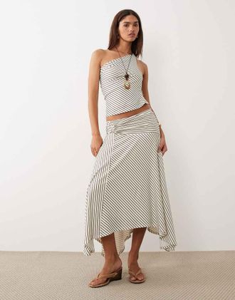 Forever New Gonna al polpaccio stile godet gialla a righe con fondo a fazzoletto in coordinato-Giallo