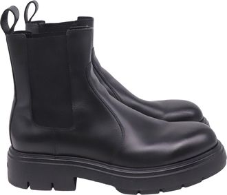 Ferragamo Ferragamo Chelsea Boots in Black Leather