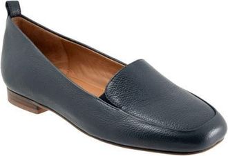 Softwalk Kingston Loafer in Navy at Nordstrom, Size 10.5