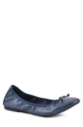 White Mountain Sunnyside II Ballet Flat - Wide Width in Navy/Smooth at Nordstrom Rack, Size 6.5