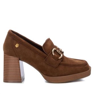 Xti Womens Suede Heeled Loafers In Taupe
