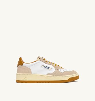 Autry SNEAKERS MEDALIST LOW IN SUEDE E PELLE SAND E WOOD