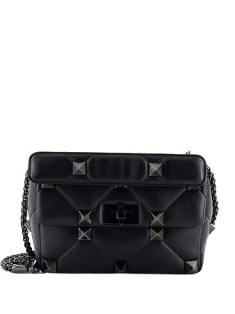 Valentino Garavani Roman Stud Flap Bag Quilted Leather Medium crossbody bag - Nero