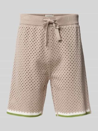 Scotch & Soda Regular Fit Shorts mit Lochmuster in Hellgrau, Gr&ouml;&szlig;e L