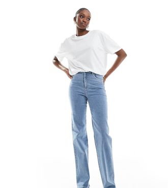 Dr. Denim Moxy straight leg jeans in cape light plain wash-Blue