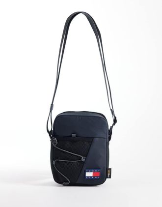 Tommy Jeans Borsa a tracolla reporter nera da esterno-Nero