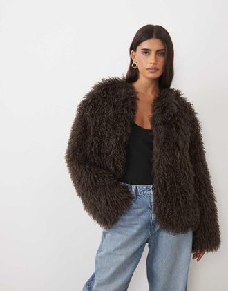 Pretty Lavish cappotto in pelliccia sintetica a pelo lungo marrone cioccolato