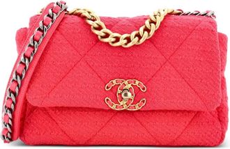 Chanel 19 Flap Bag Quilted Tweed Medium crossbody bag - Roze