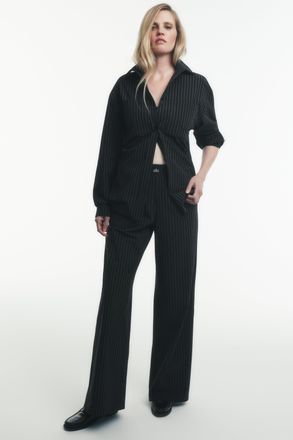 Alo | Pinstripe Daylight Boxer Pants (Regular) in Black/Titanium, Size: Medium