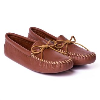 Minnetonka Mens Soft Sole Moccasin In Cherry