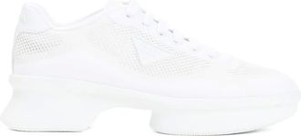 Prada Sneakers met mesh vlak - Wit