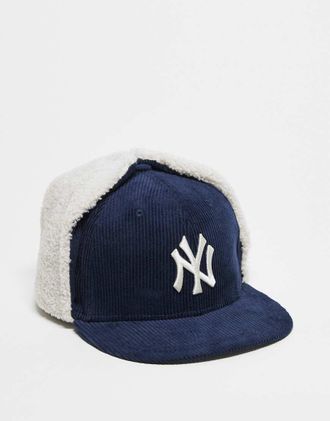 New Era NY Yankees 59fifty - Cappellino blu navy in tessuto a coste con paraorecchie in pile borg