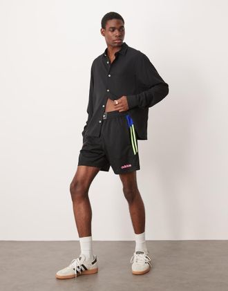 adidas Originals Pantaloncini da calcio estivi neri e gialli-Nero