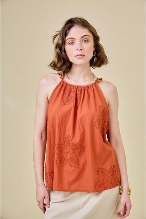 See U Soon Top met parels op de bandjes