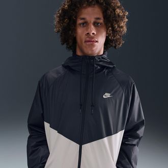 Nike Mens Windrunner Lined Jacket in Black | HV8369-011