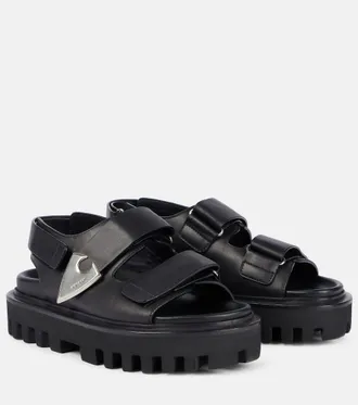 サンダル alexander mcqueen Alexander McQueen Sandals Black Alexander McQueen Buckle Leather Sandals | Black | FARFETCH