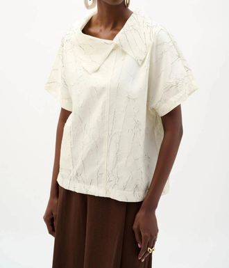 Joseph Ribkoff Crinkled Abstract Cowl Collar Top In Cream/black