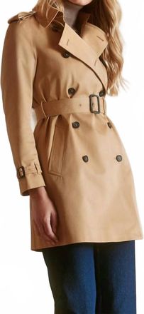 FAIRFAX & FAVOR Bailey Trench Coat In Sand