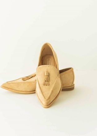 Yellow Box Womens Refine Pointed Toe Loafer In Nude