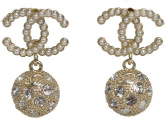 Chanel gold Metal Stud Earrings (Pre-Owned)